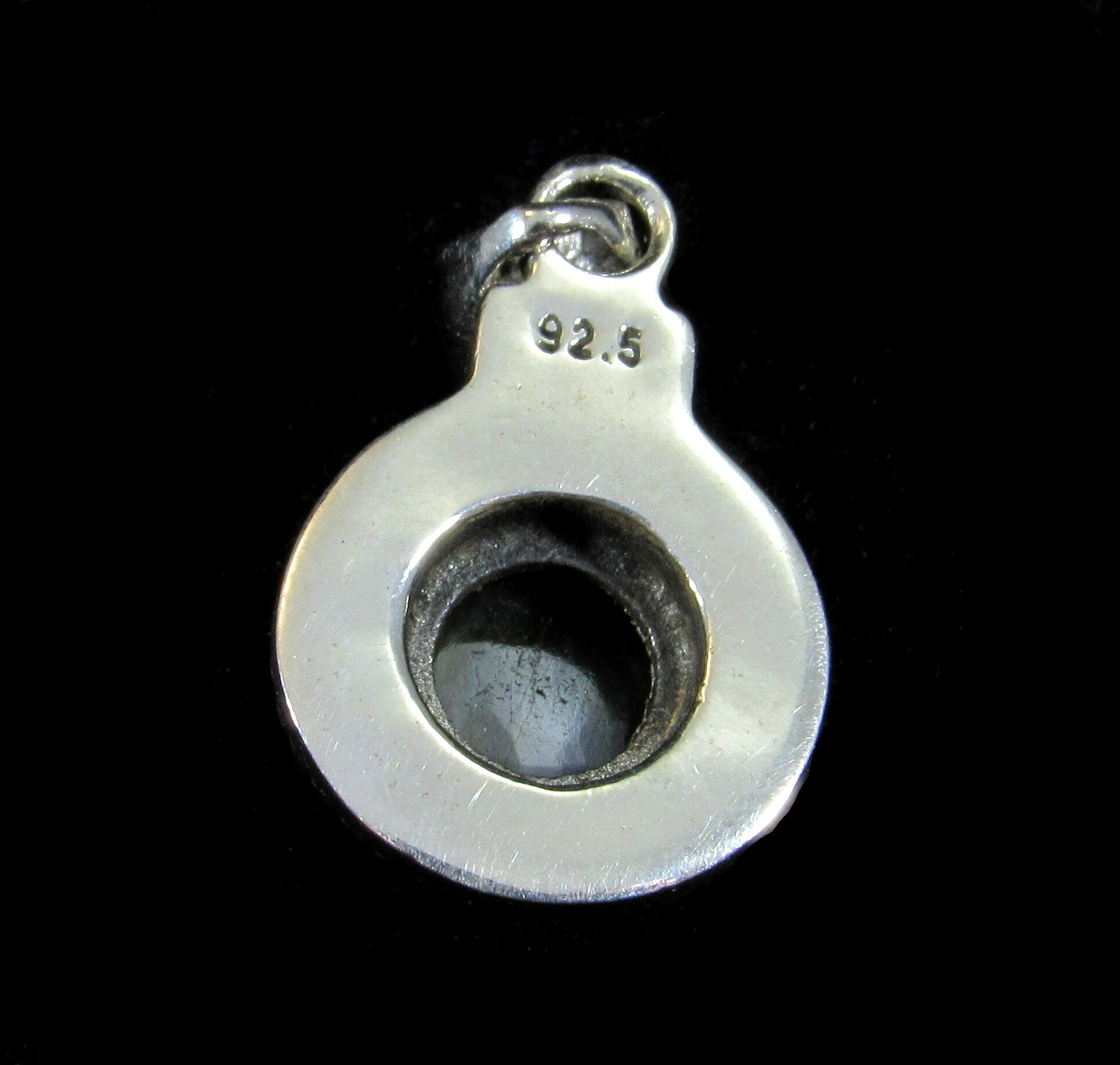 Handcrafted Genuine Round Labradorite Cabochon Set in Solid 925 Sterling Silver Pendant With Ornate Rope Wreath