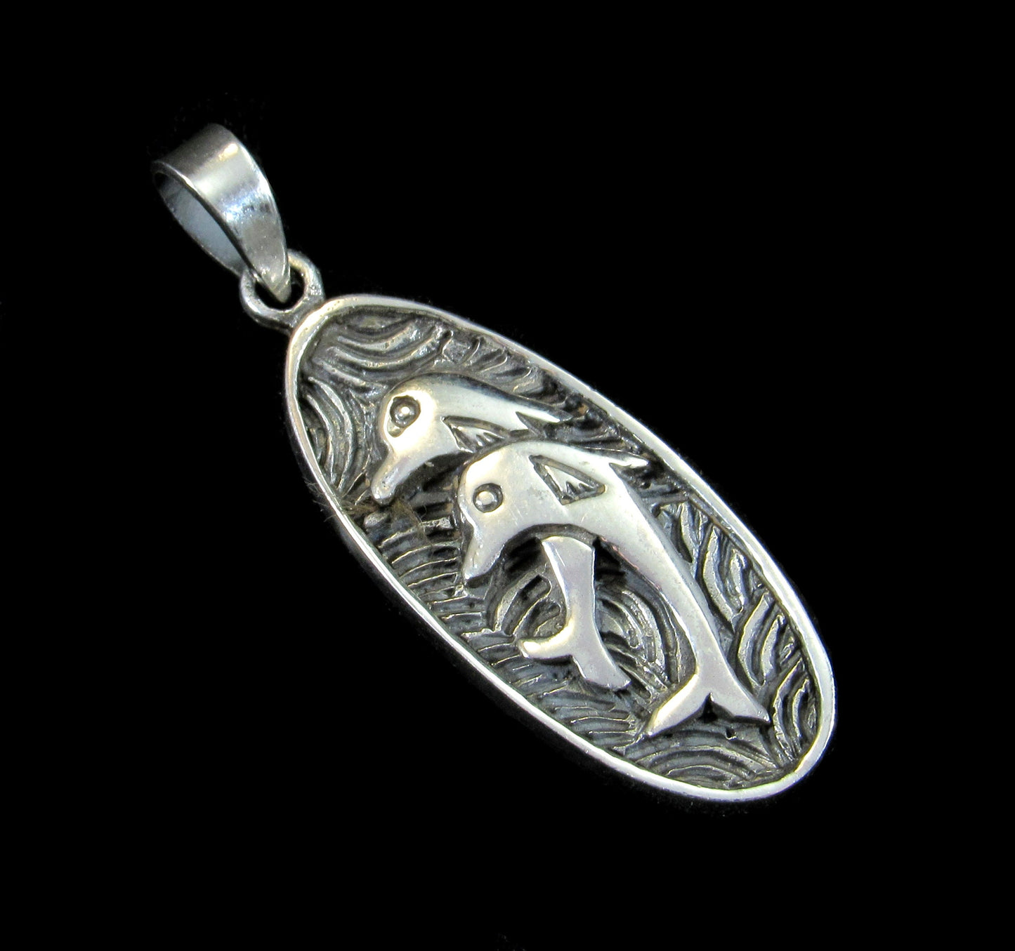 Handcrafted Solid 925 Sterling Silver Diving Pair of Dolphins into the Sea Ocean Scene Pendant