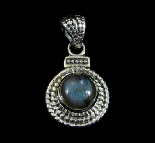 Handcrafted Genuine Round Labradorite Cabochon Set in Solid 925 Sterling Silver Pendant With Ornate Rope Wreath