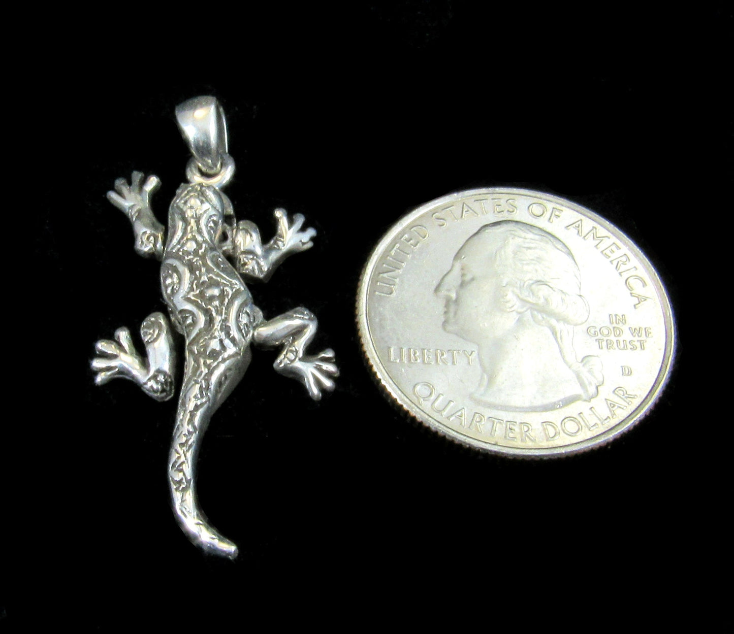 Handcrafted Solid 925 Sterling Silver Jointed Movable Gecko Lizard Pendant Legs Move