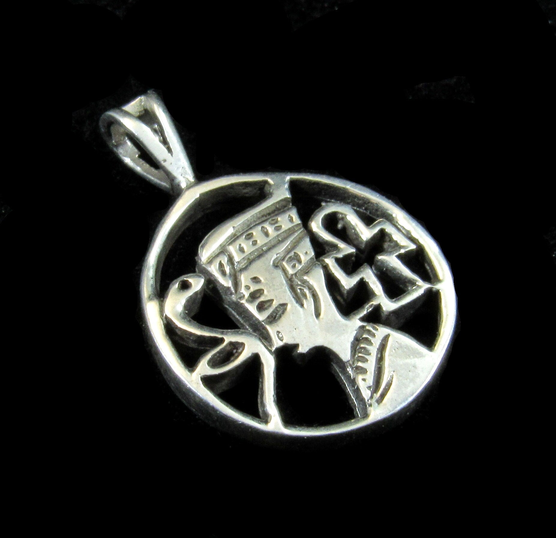 Solid 925 Sterling Silver Bust of Nefertiti, Handcrafted Egyptian Pendant with Ankh & Snake Symbols