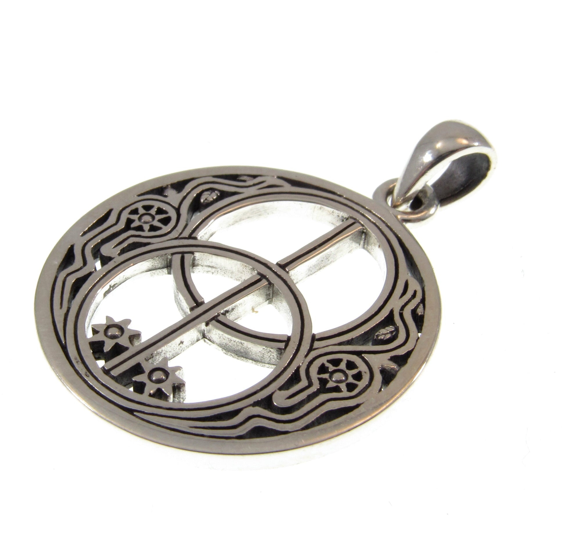 Solid 925 Sterling Silver Chalice Well Pendant, Site of Christ's Crucifixion, Cup of Christ, Holy Grail Amulet