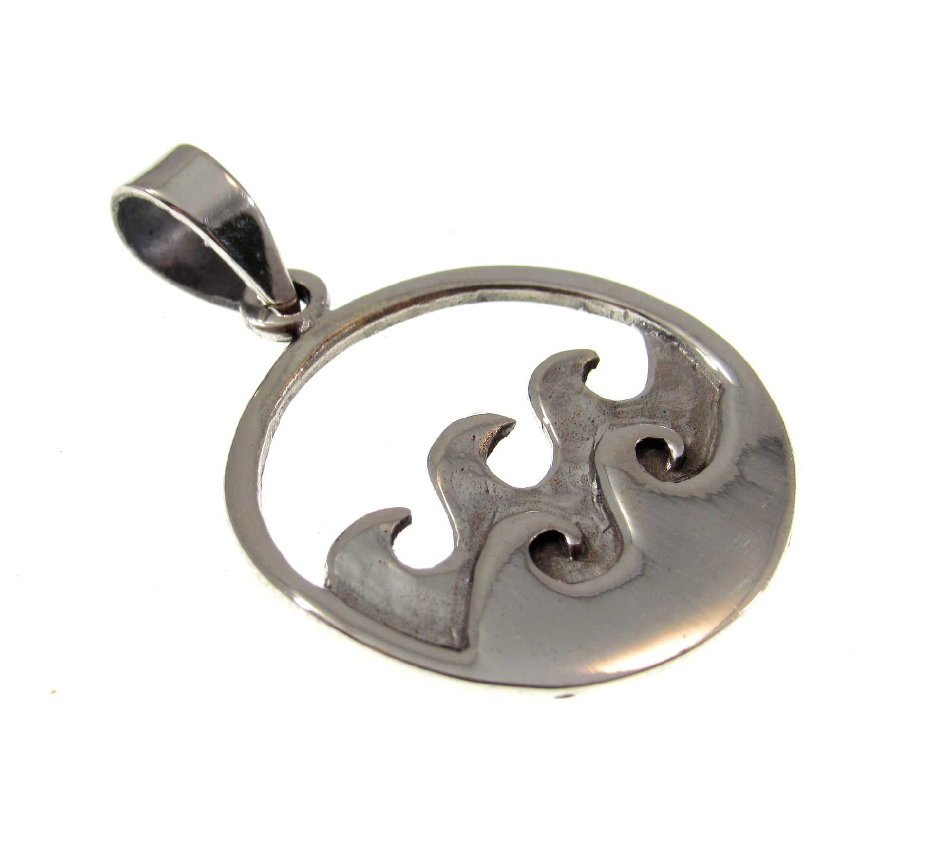 Solid 925 Sterling Silver Ocean Wave Pendant, Minimalist Surf Charm, Gift for Surfer, Triple Wave Charm, Oceancore / Beachcore Jewelry