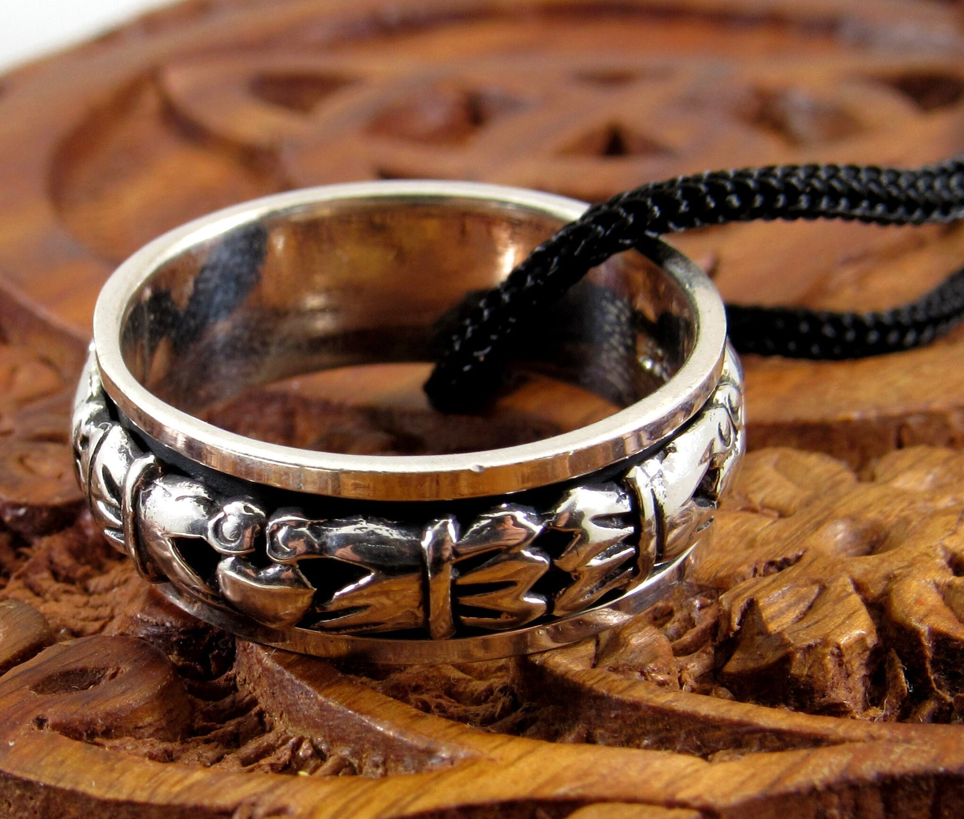 Solid 925 Sterling Silver Men's Celtic Claddagh Spin Band Ring, Handcrafted Irish Heart & Hands Fidget Pendant on Nylon Cord, Sizes 10-14