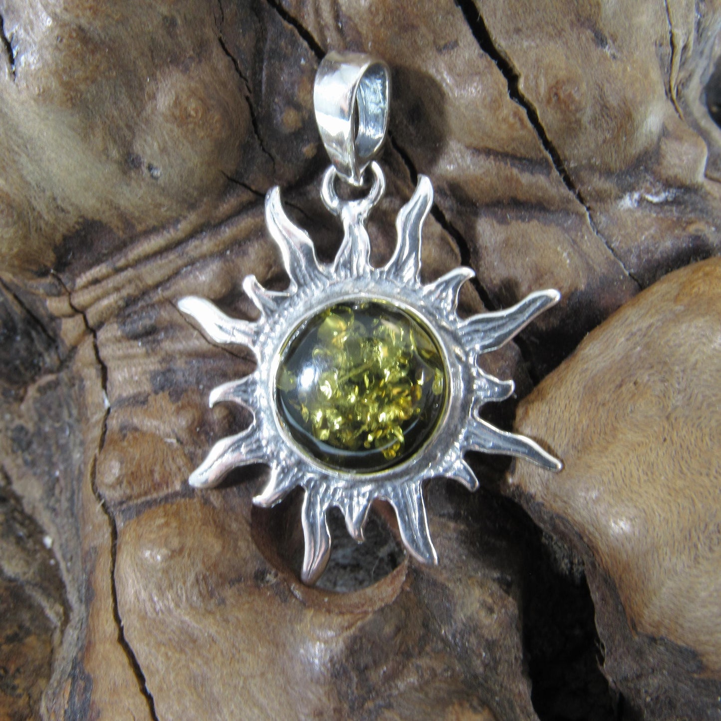 Solid 925 Sterling Silver Baltic Honey or Green Amber Celestial Sun Pendant - Sunburst Amulet - Solar Energy Charm - Unique Cosmic Jewelry