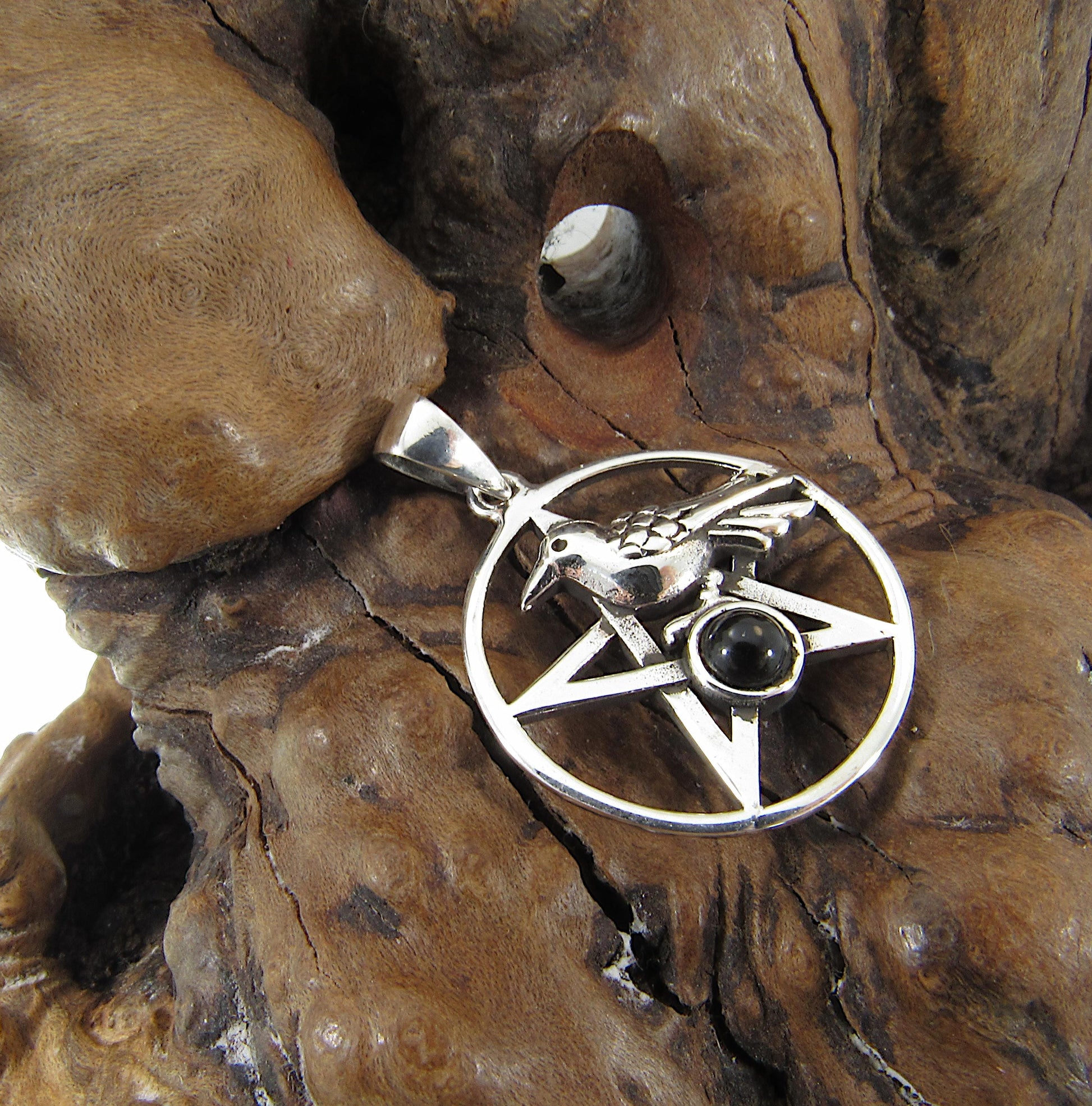 Solid 925 Sterling Silver Crow and Pentacle Pendant with Black Onyx Gemstone, Raven Pentagram, Wiccan & Pagan Jewelry, Gothic Witchy Charm