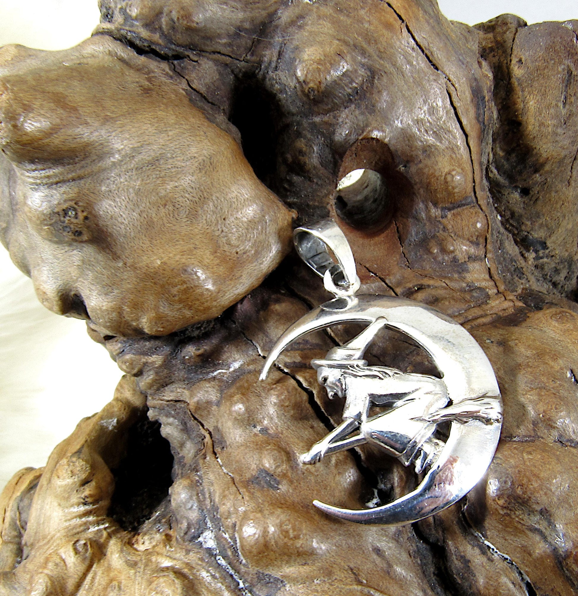 Solid 925 Sterling Silver Witch Flying on Crescent Moon Pendant – Handcrafted Wiccan Jewelry – Witchy Gift Idea – Pagan Crescent Moon Charm