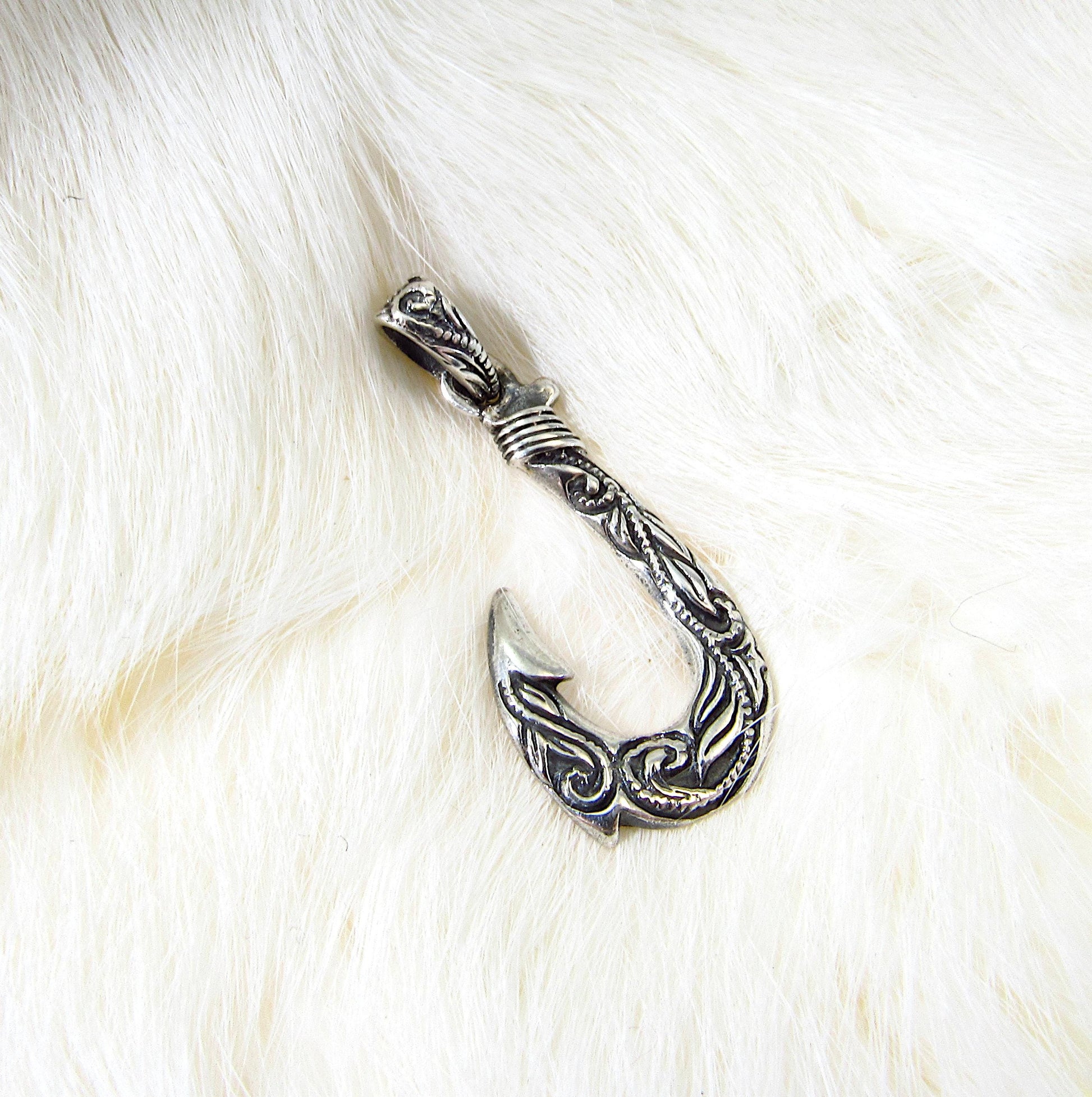 Solid Sterling Silver Hawaiian Fish Hook Pendant - Engraved Polynesian Necklace Pendant, Men's Silver Hook Charm, Nautical Jewelry Gift