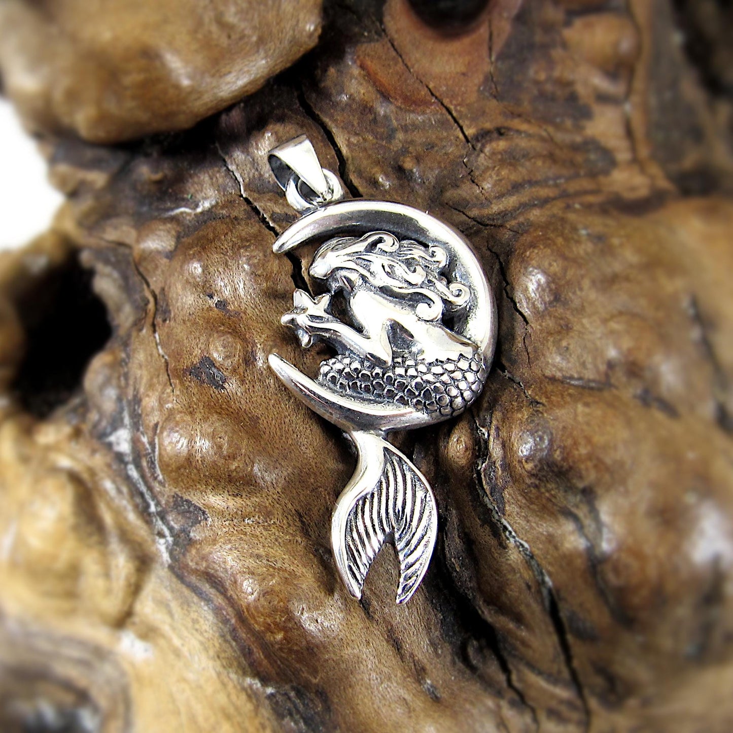 Solid 925 Sterling Silver Mermaid on Crescent Moon Pendant, Handcrafted Cosmic & Nautical Charm, Ocean Life Jewelry, Celestial Lunar Amulet
