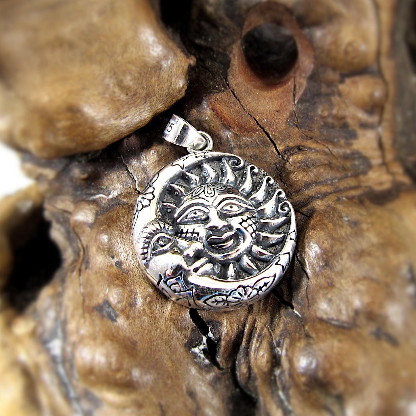Solid 925 Sterling Silver Sun and Moon Pendant – Celestial Jewelry, Handcrafted Silver Necklace Charm, Sun & Moon Face Boho Lunar Amulet