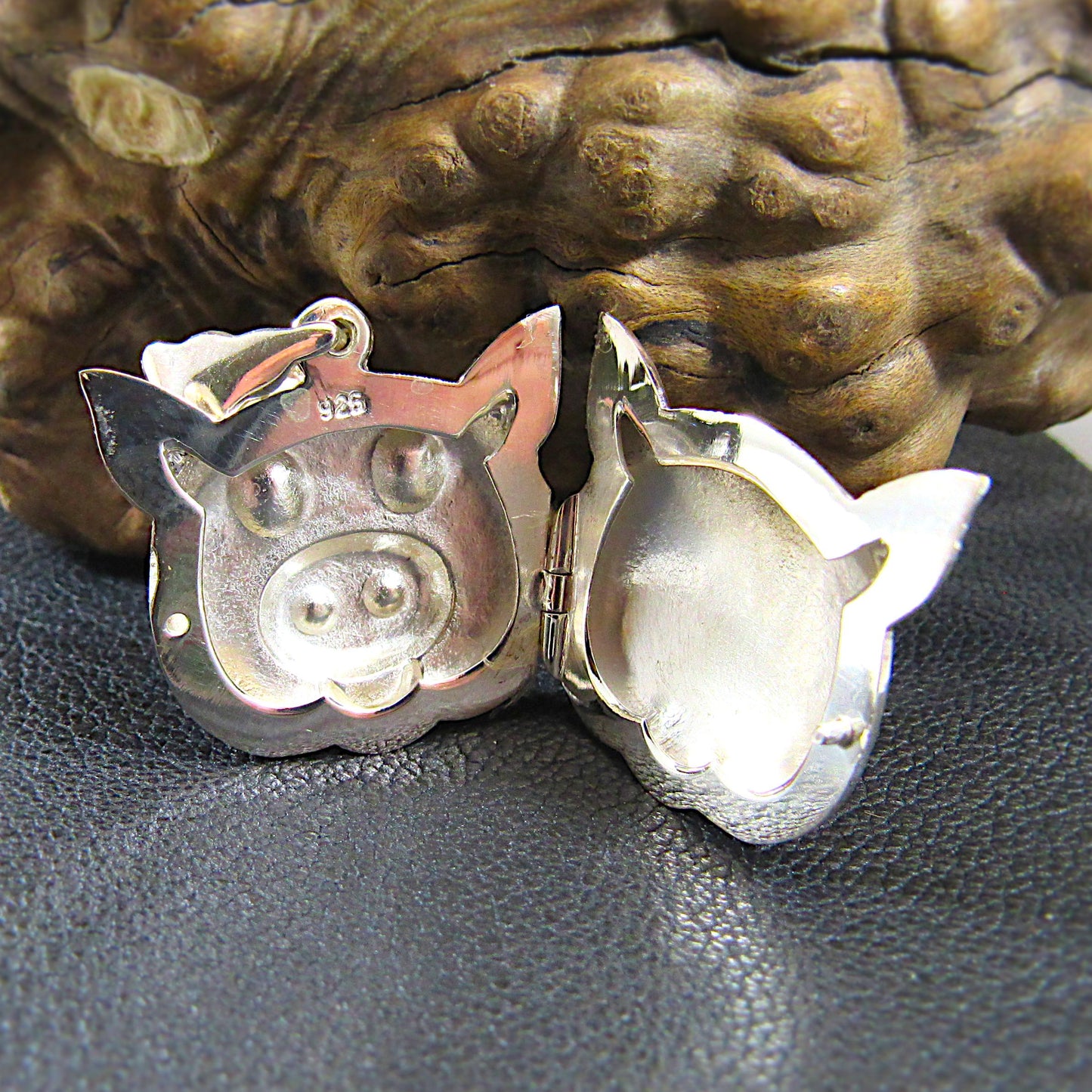 Solid 925 Sterling Silver Pig Locket – Handcrafted Animal Locket Pendant – Farm Animal Jewelry – Cute Pig Charm with Hidden Compartment
