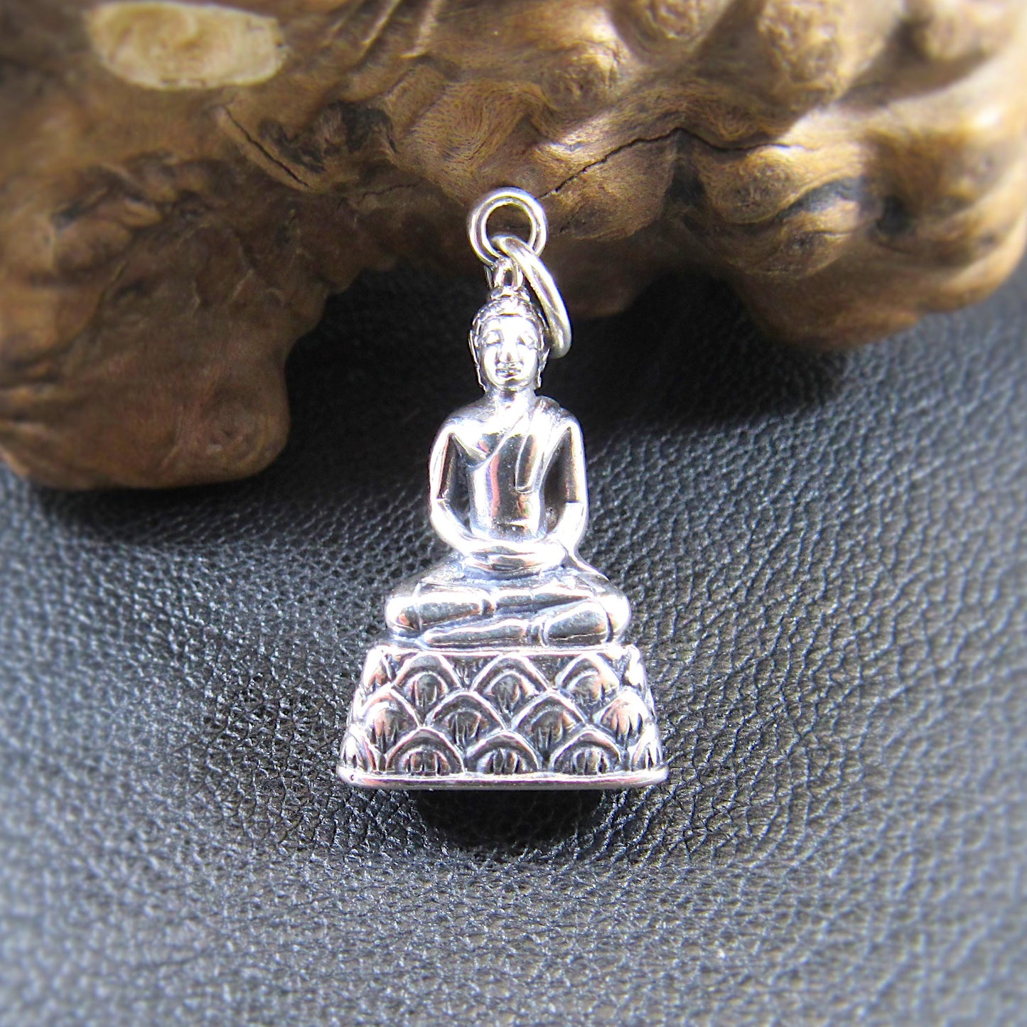 Solid 925 Sterling Silver Buddha Pendant – Seated Buddha Necklace Charm – Spiritual Meditation Jewelry – Zen Charm – Handcrafted Yoga Gift