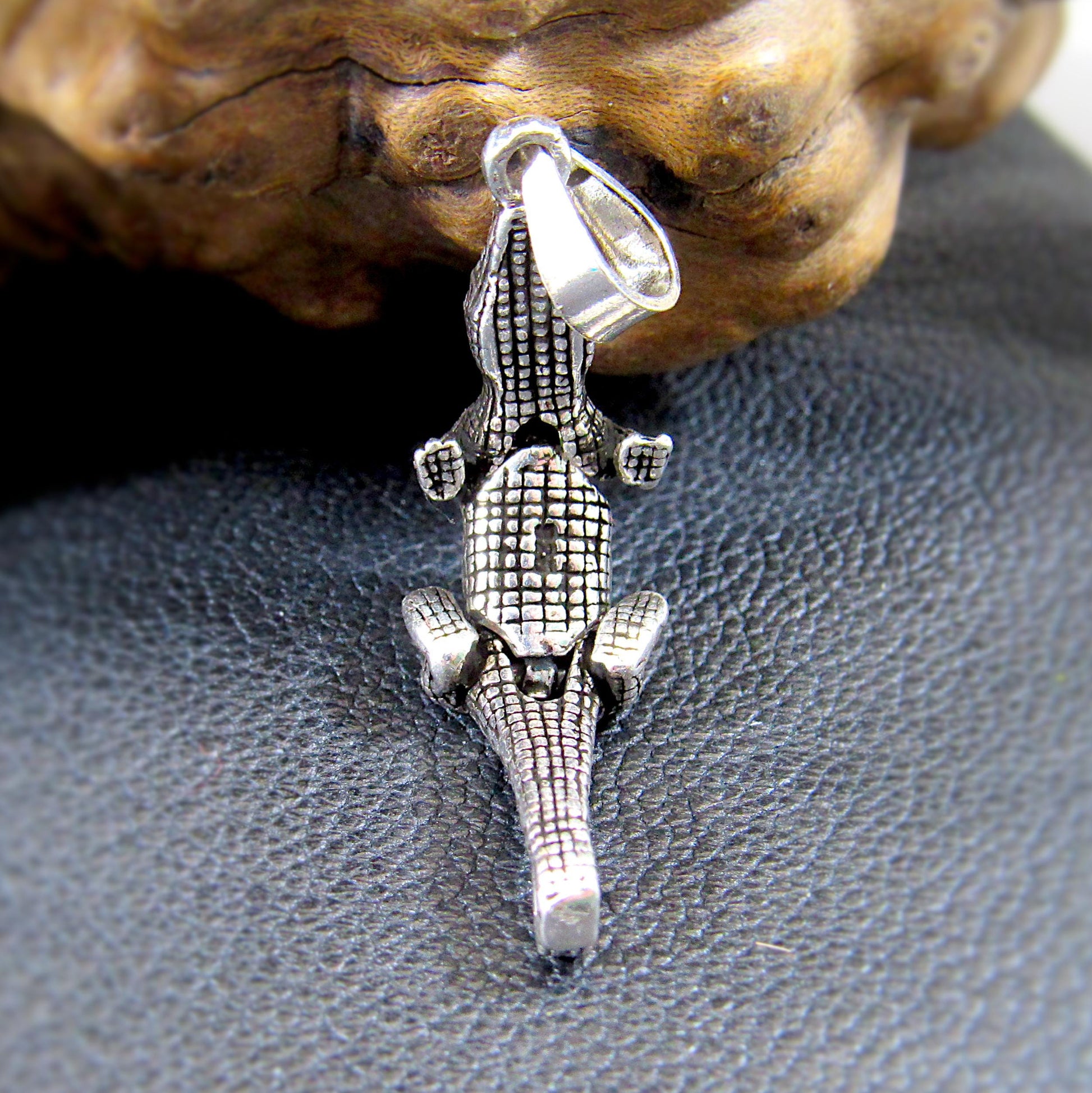 Solid 925 Sterling Silver 3D Crocodile Pendant, Articulated Moving Head and Tail, Handcrafted Reptile Jewelry, Nature and Animal Jewelry