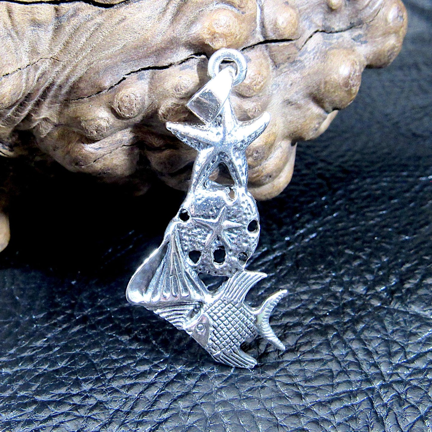 Solid 925 Sterling Silver Ocean Pendant – Starfish, Sand Dollar, and Fish Charm – Beach Lover Necklace – Nautical Sea Life Jewelry Gift