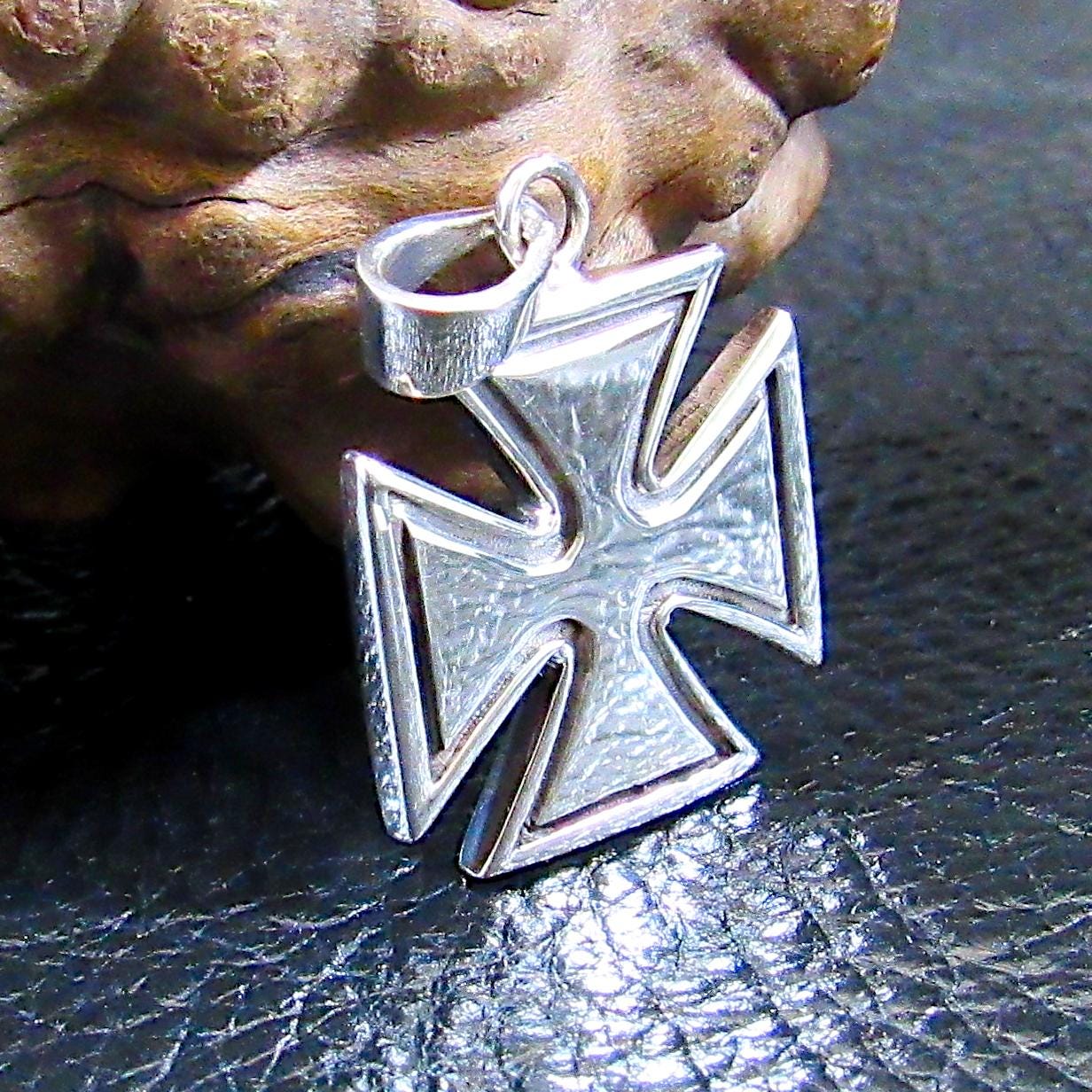 Solid 925 Sterling Silver Croix Pattee (Patty) Iron Cross Pendant Masonic Freemason Cross, Choose Small, Medium or Large