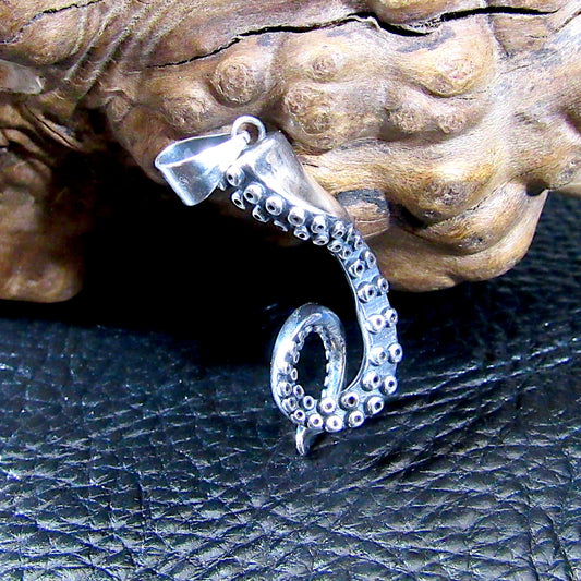 Solid 925 Sterling Silver Octopus Tentacle Pendant – Nautical Kraken Jewelry, Gothic Sea Creature Charm, Marine Mythology Gift