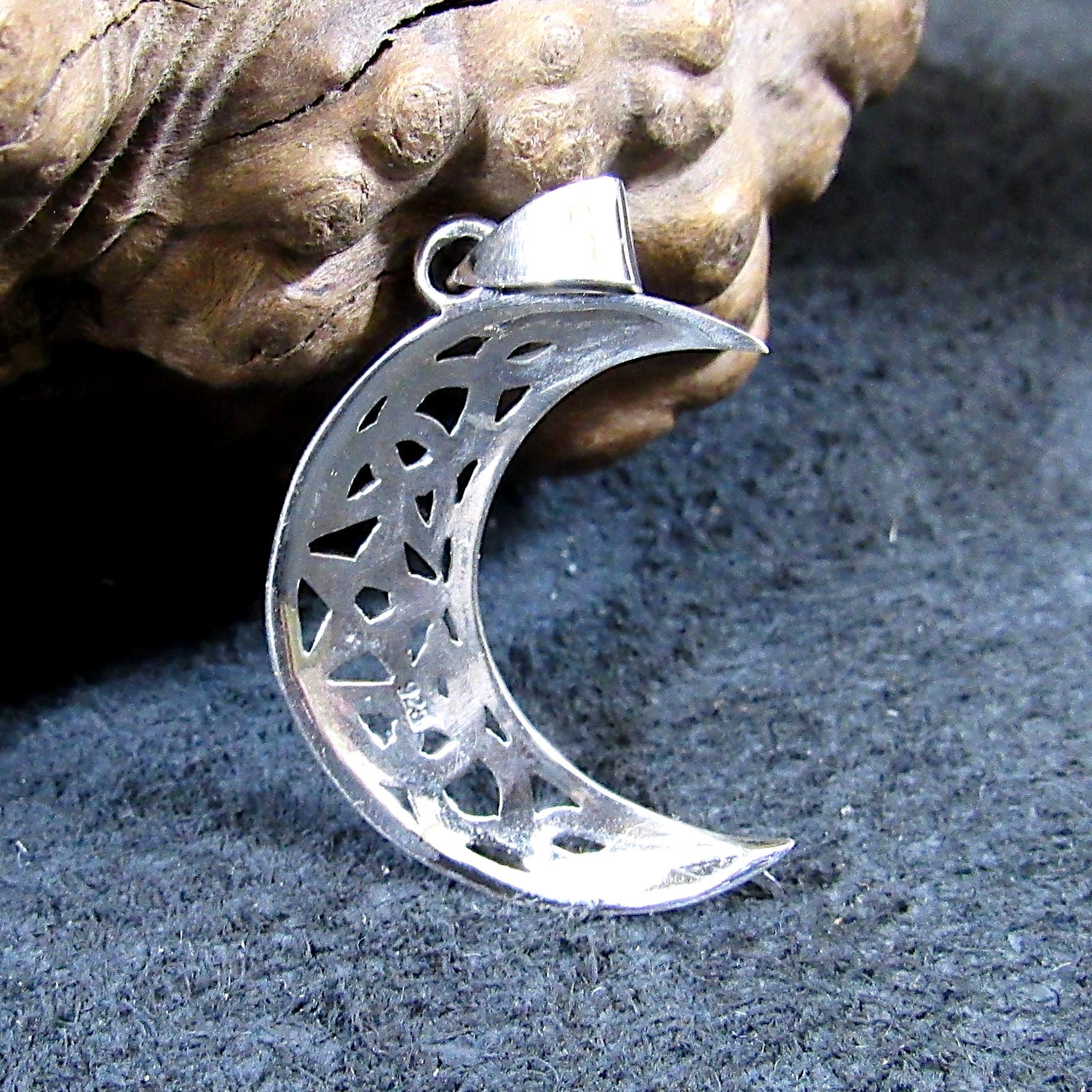 Solid 925 Sterling Silver Crescent Moon Pendant – Celtic Knot Pentagram Amulet – Wiccan Pagan Witch Jewelry – Silver Moon Necklace Charm