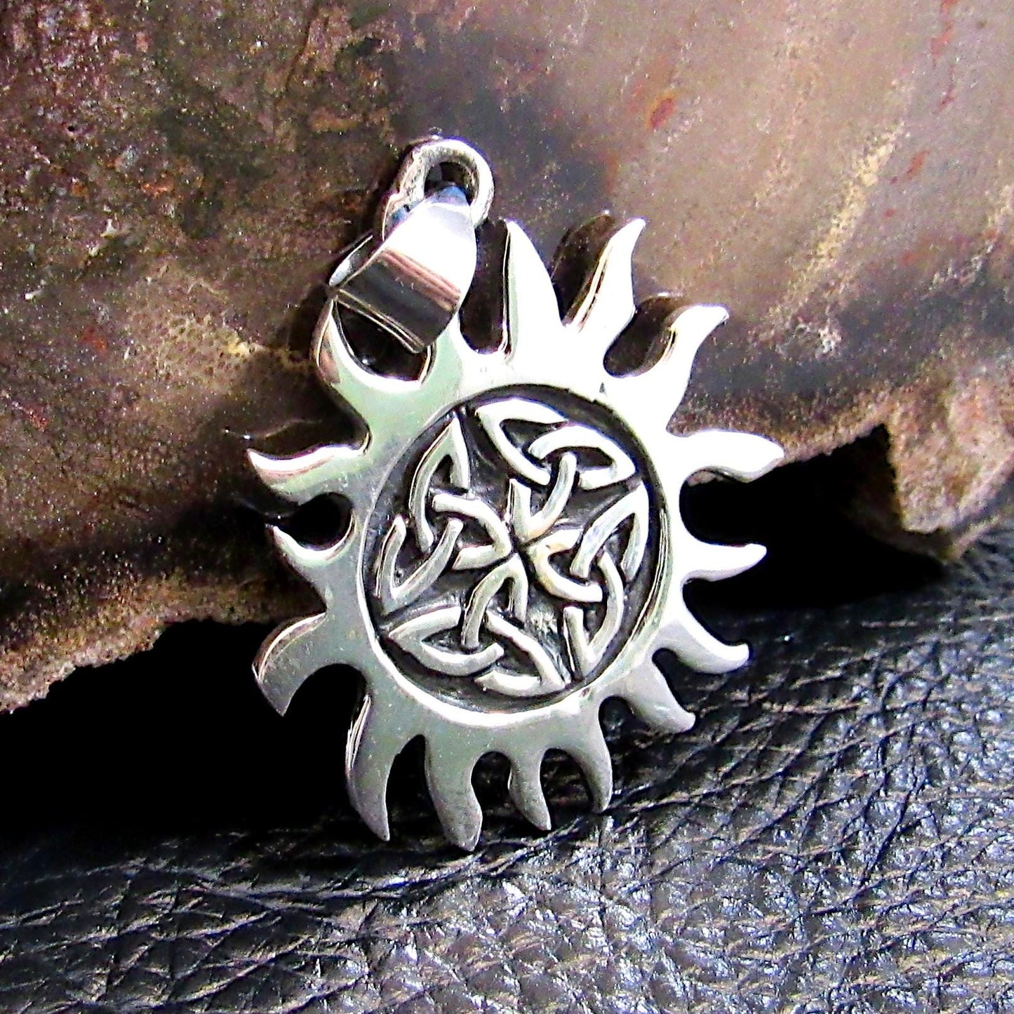 Solid 925 Sterling Silver Celtic Sun Pendant – Triquetra Solar Knot Necklace Charm – Paganism Festival Jewelry – Wiccan Fire Symbol