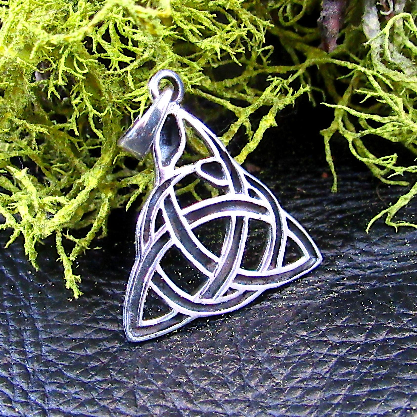 Solid 925 Sterling Silver Celtic Trinity Knot Snake Pendant, Ouroboros Triangle, Viking Triquetra Knot Pyramid Amulet, Gothic Jewelry Gift