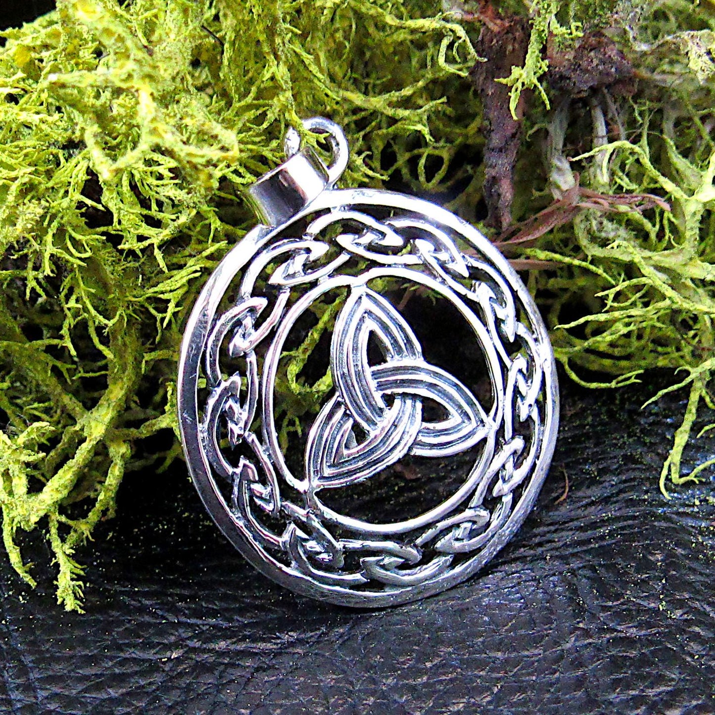 Solid 925 Sterling Silver Trinity Knot Pendant - Triquetra Amulet, Celtic Jewelry - Handcrafted Wiccan Amulet - Pagan Necklace Pendant