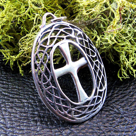 Solid 925 Sterling Silver Celtic Cross Necklace Pendant, Gaelic Jewelry Amulet, Oval Lattice Knotwork, Christian Faith Jewelry, Medievalcore