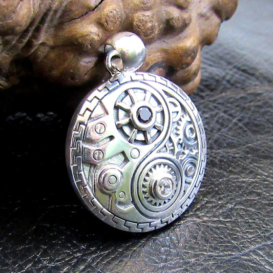 Solid 925 Sterling Silver Steampunk Yin Yang Pendant with Gears and Black & White Gemstones, Industrial Mechanical Jewelry Pendant Necklace