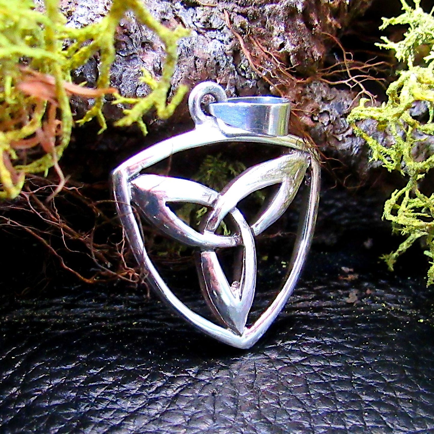 Solid 925 Sterling Silver Trinity Knot Pendant – Celtic Triquetra Jewelry – Interwoven Trinity Symbol - Necklace Charm, Irish Heritage Gift