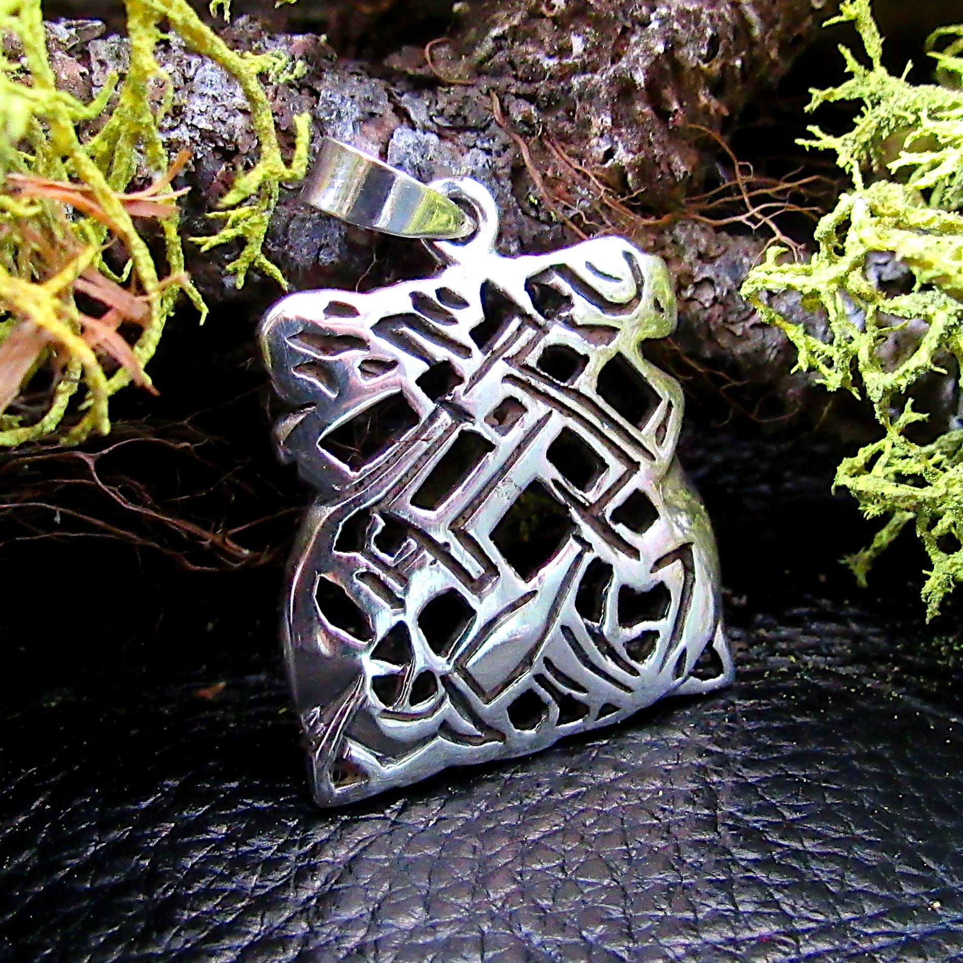 Solid Sterling Silver Celtic Maze Pendant – Abstract Knotwork Amulet – Pagan Wiccan Jewelry – Labyrinth Geometric Talisman - Necklace Charm