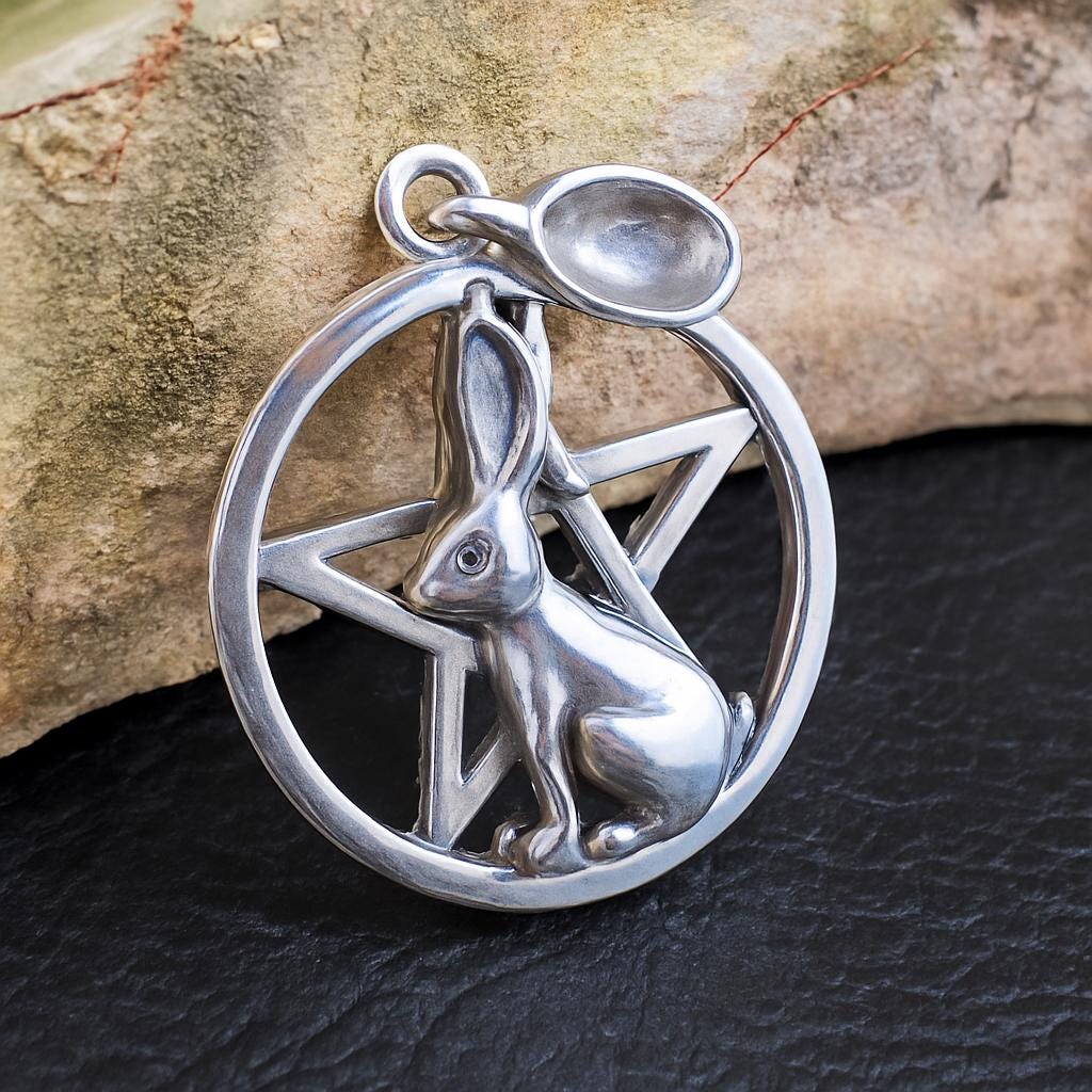 Solid 925 Sterling Silver Hare Pentacle Pendant, Pagan Wiccan Ostara Jewelry, Spring Equinox Rabbit Charm, Witchcraft Nature Amulet