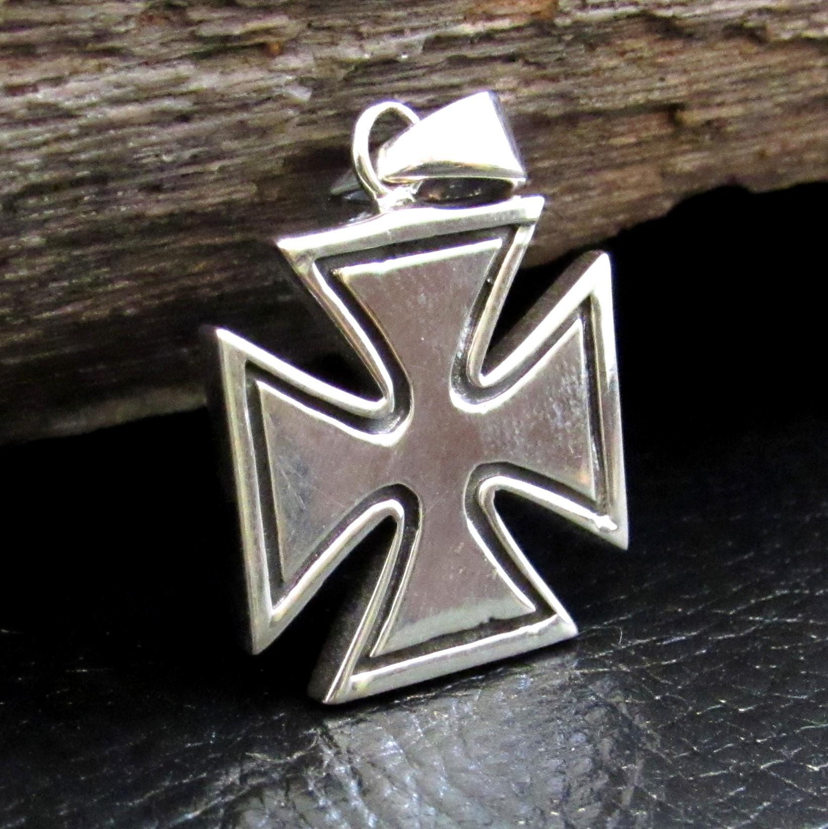 Solid 925 Sterling Silver Croix Pattee (Patty) Iron Cross Pendant, Handcrafted Maltese Cross