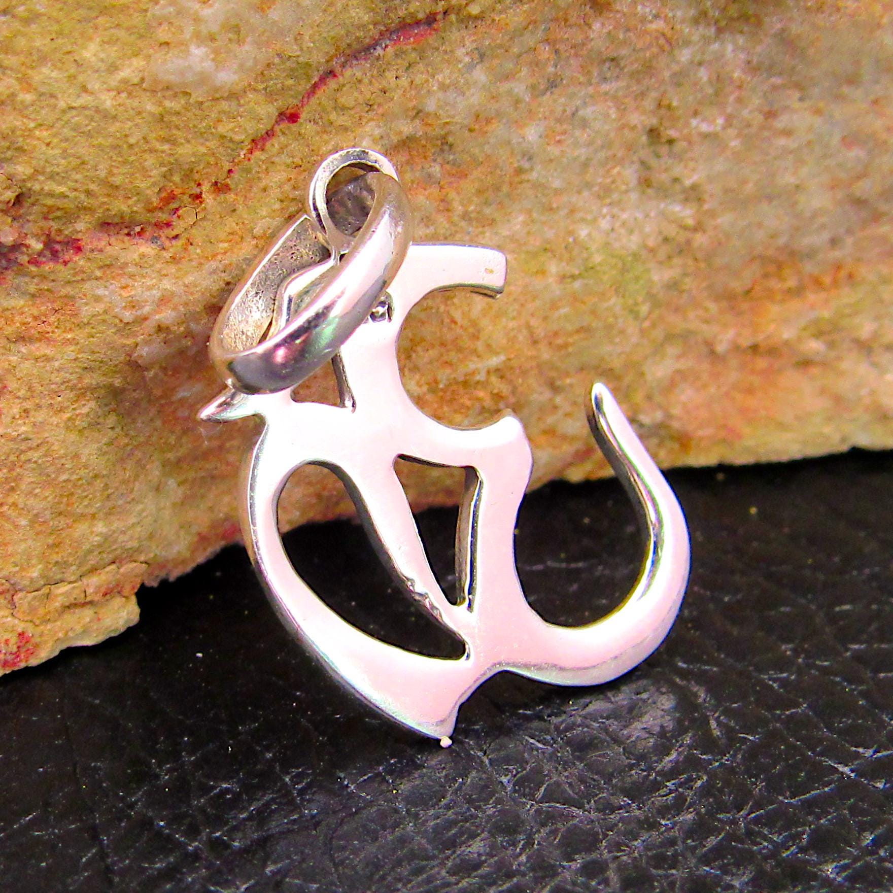 Solid 925 Sterling Silver Om Symbol Pendant With Black Onyx Inlay, Handcrafted Hindu Ohm Aum Yoga Meditation Jewelry