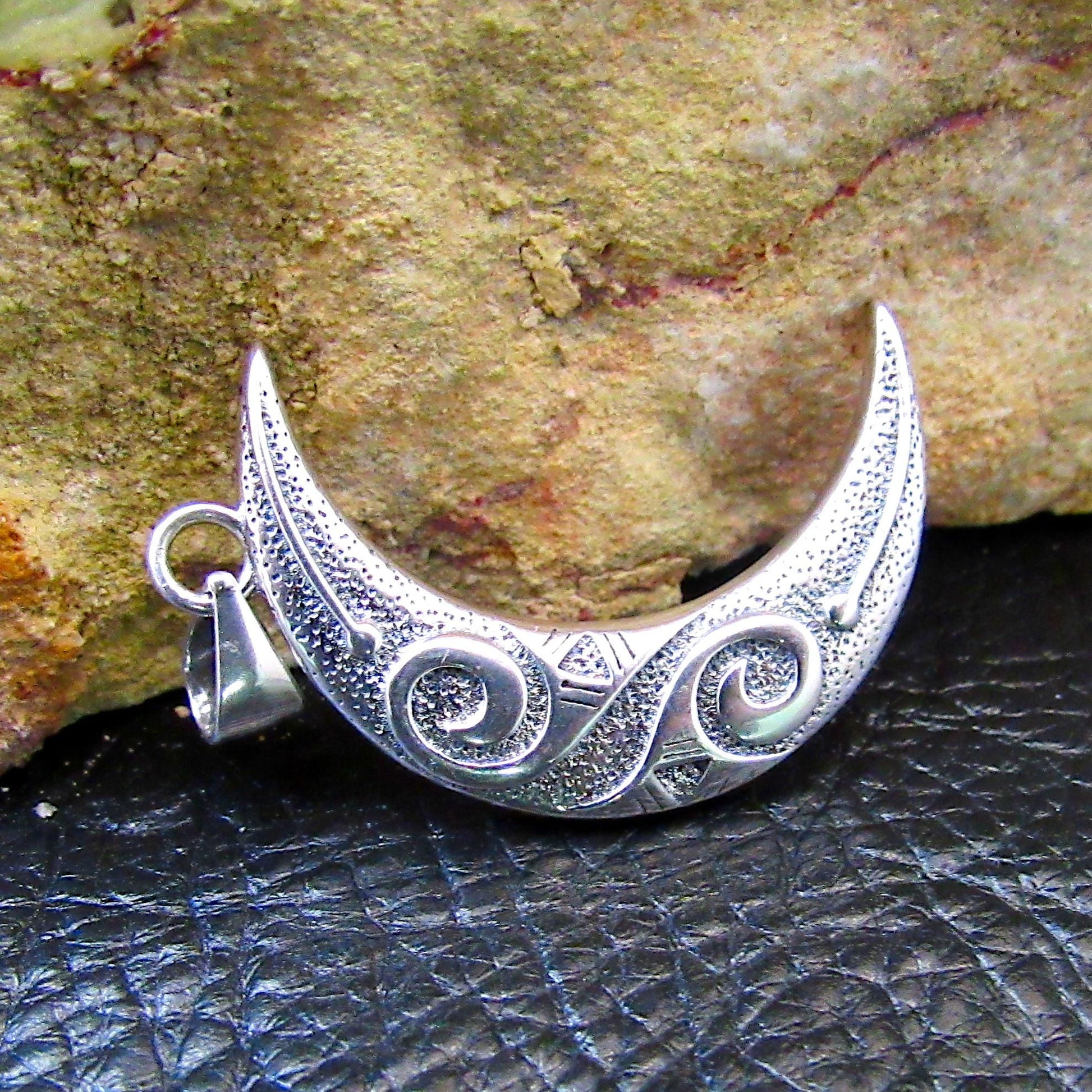 Solid 925 Sterling Silver Crescent Moon Pendant - Celtic Knotwork Charm - Mystical Jewelry - Wicca Pagan Interest - Spiral Goddess Symbol