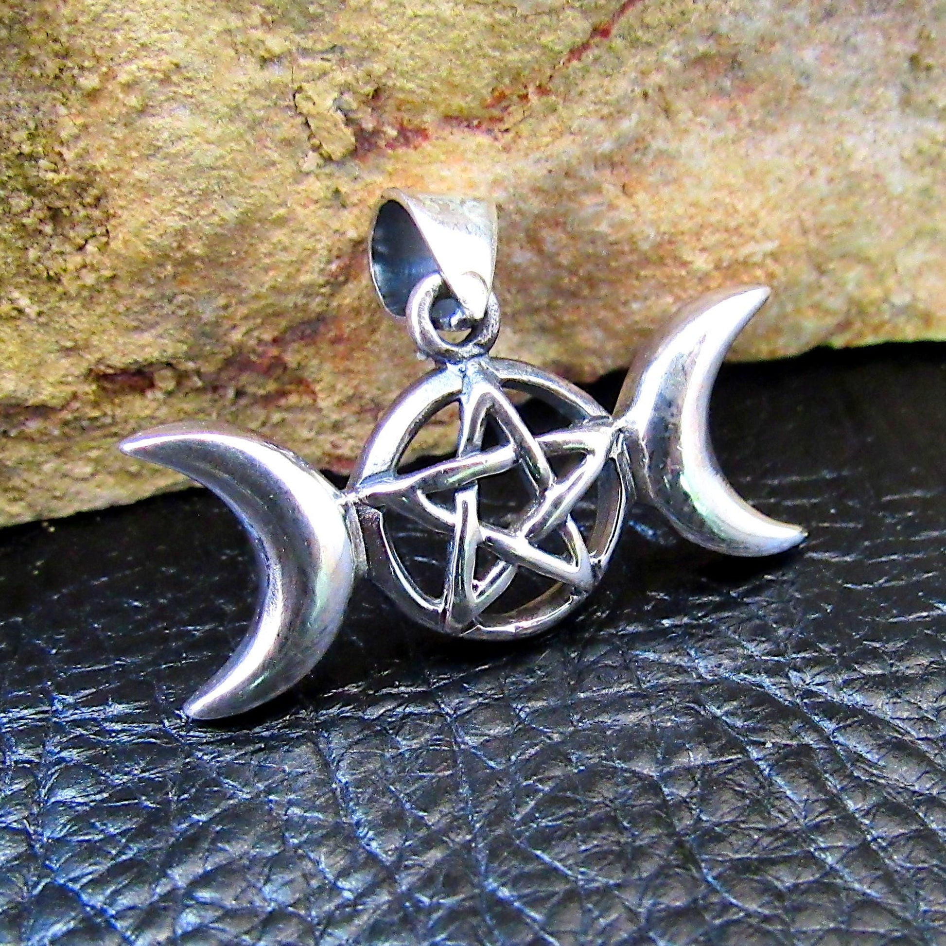 Solid 925 Sterling Silver Triple Moon Pentacle Pendant, Powerful Wiccan Crescent Moon Pentagram Amulet