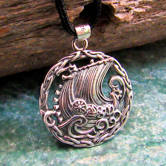 Solid 925 Sterling Silver Viking Ship Pendant, Norse Longboat Necklace Pendant, Ocean Scene Amulet, Silver Longship Charm, Sailboat Jewelry