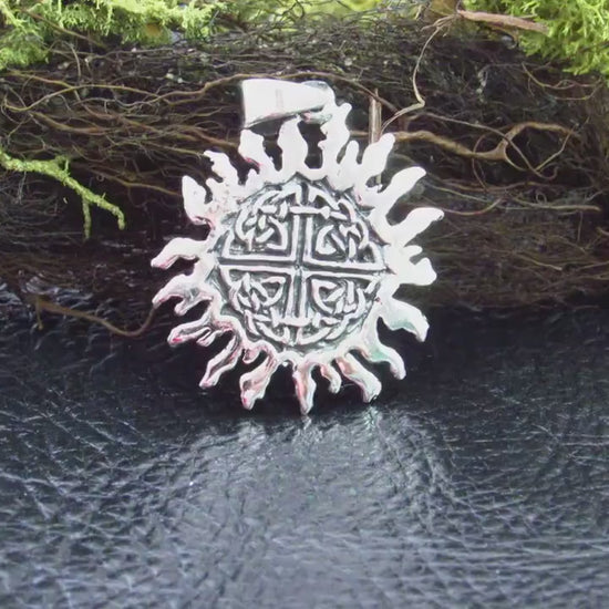 Solid 925 Sterling Silver Celtic Sun Pendant with Quaternary Knots & Solar Rays
