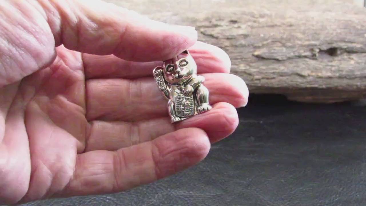 The Lucky Cat Pendant / Solid 925 Sterling Silver / Maneki Neko, Japanese Good Luck Charm Figurine, Prosperity and Fortune Jewelry