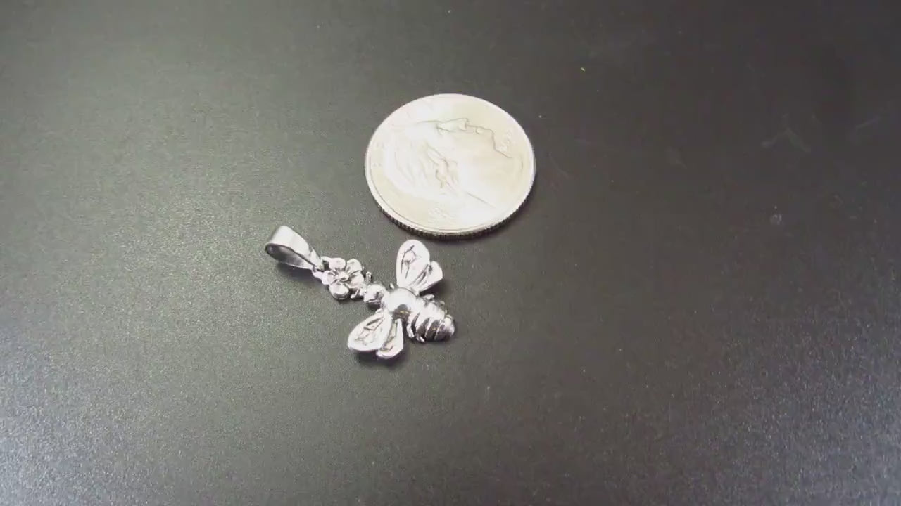 Solid 925 Sterling Silver Bee Pendant with Flower – Nature-Inspired Honeybee Charm, Botanical Jewelry for Garden Lovers