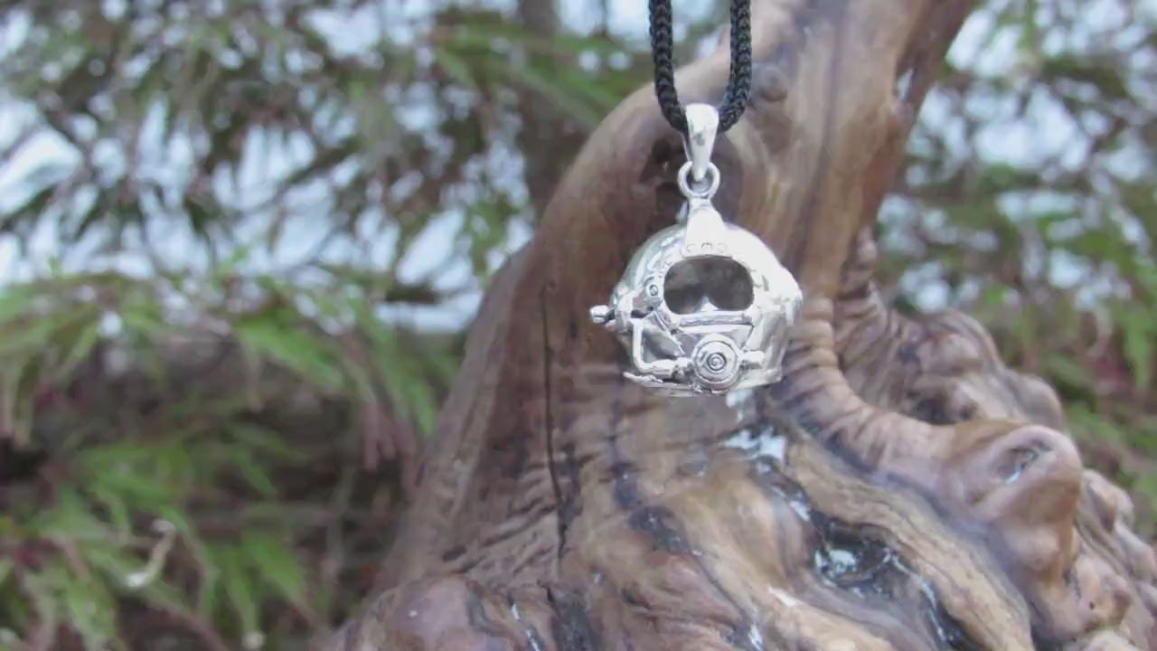 Solid 925 Sterling Silver 3D Diving Helmet Pendant, Handcrafted Scuba Diver Jewelry, Nautical Marine Ocean Sea Explorer Symbol